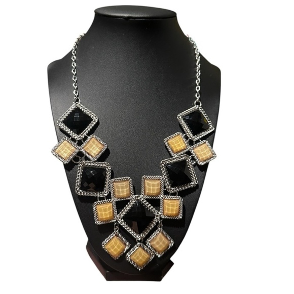 Elegant Black and Gold Statement Necklace